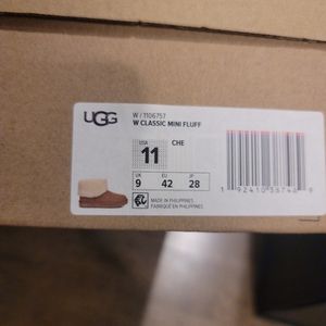 NBW Ugg mini Fluff boots size 11
